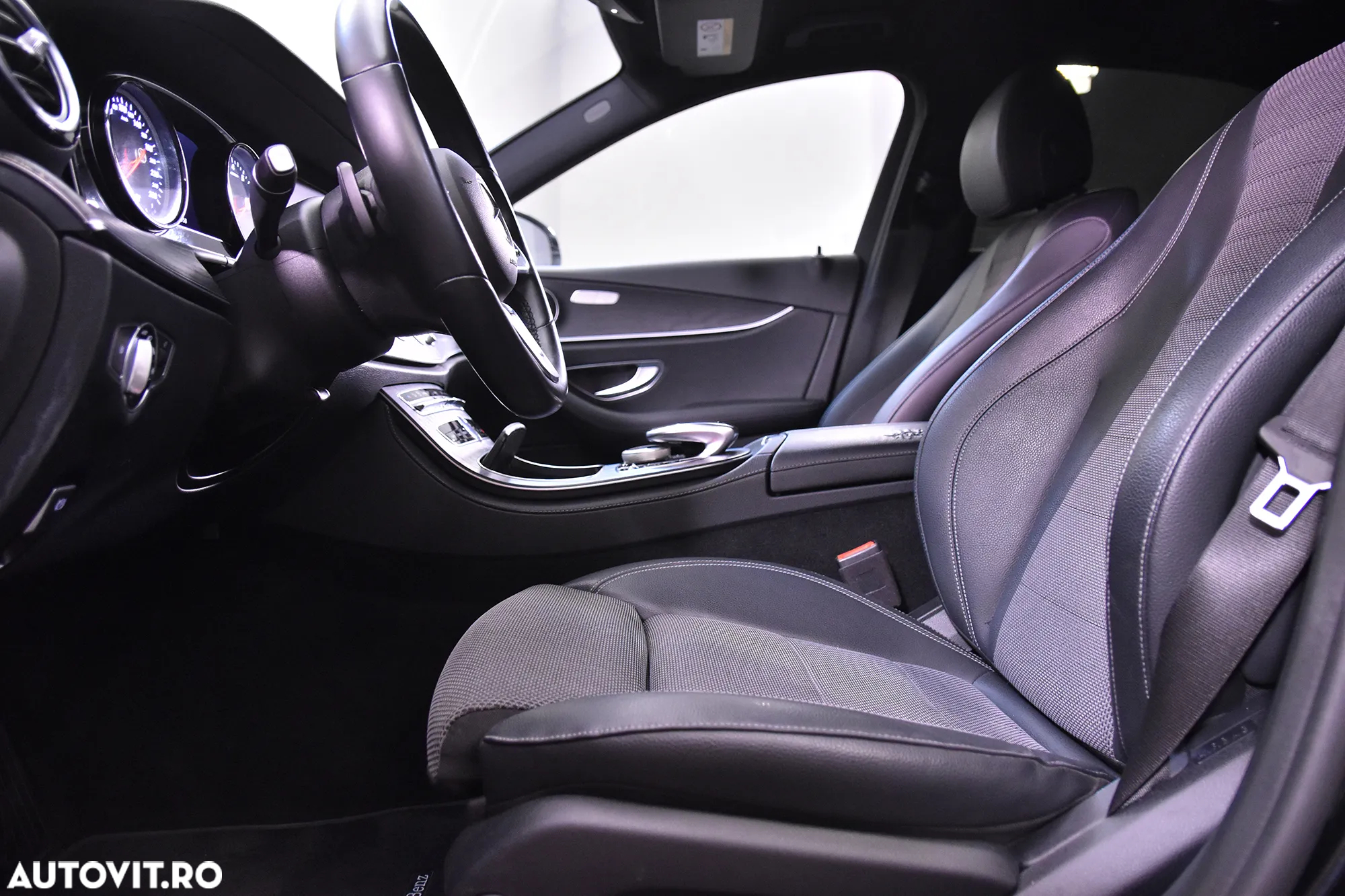 Mercedes-Benz E 200 MHEV Aut. - 22
