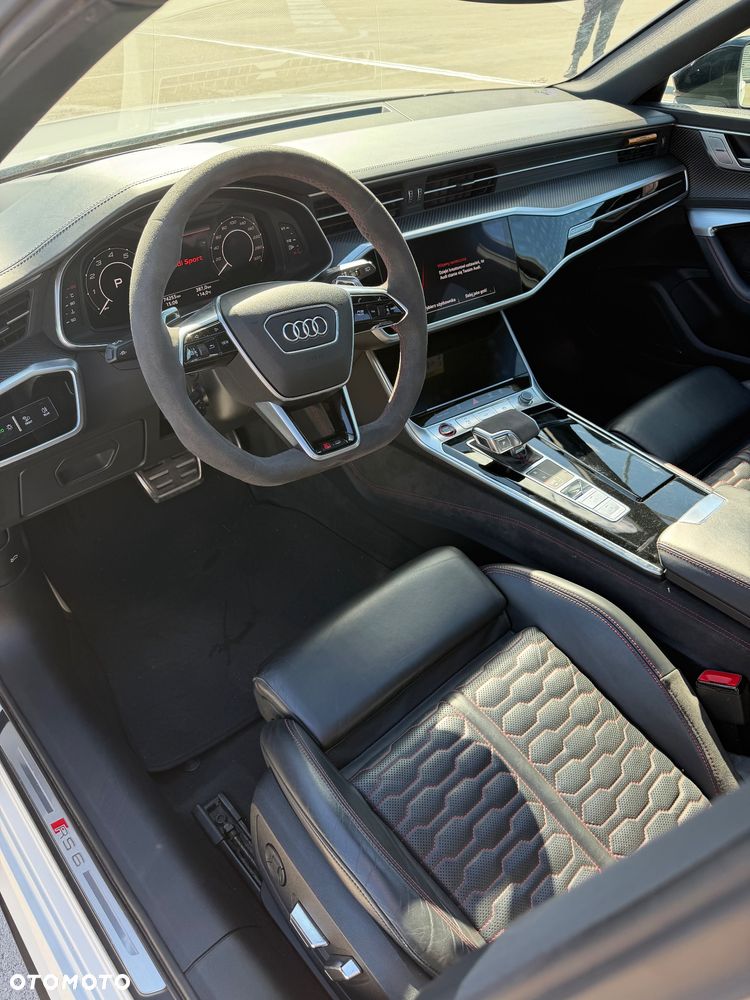 Audi RS6 Avant - 18
