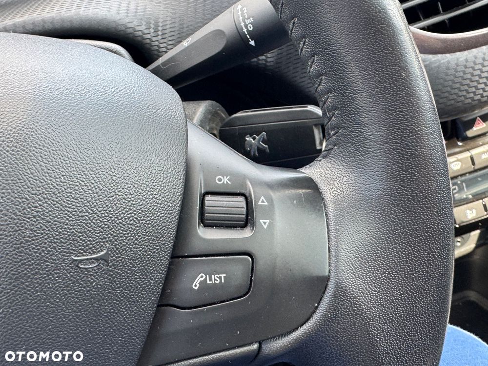 Peugeot 2008 - 29