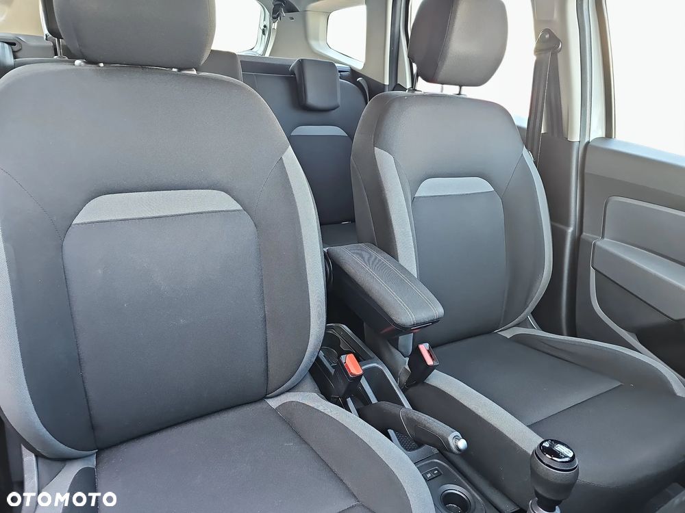 Dacia Duster 1.3 TCe FAP Essential - 23