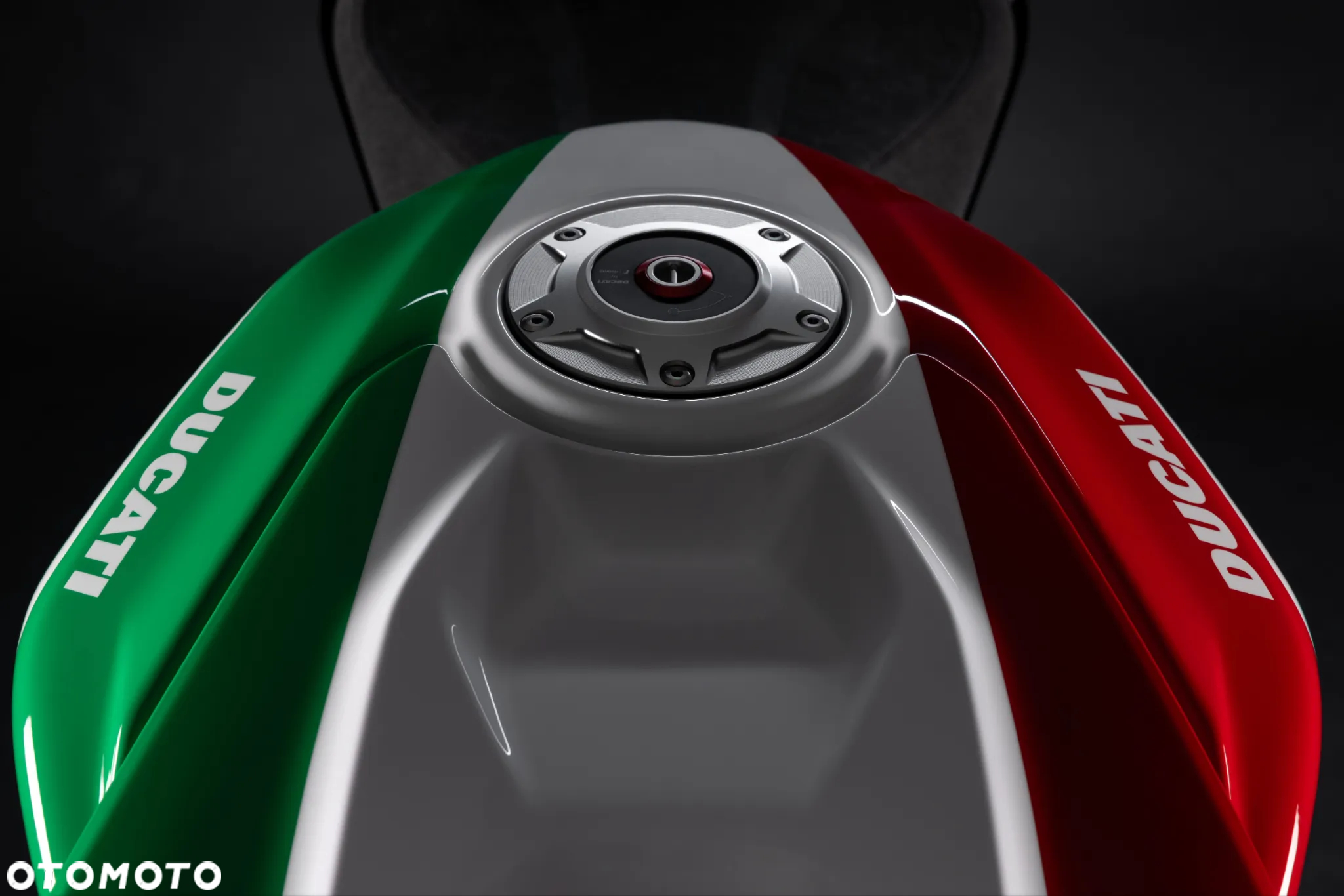 Ducati Panigale V4S - 12