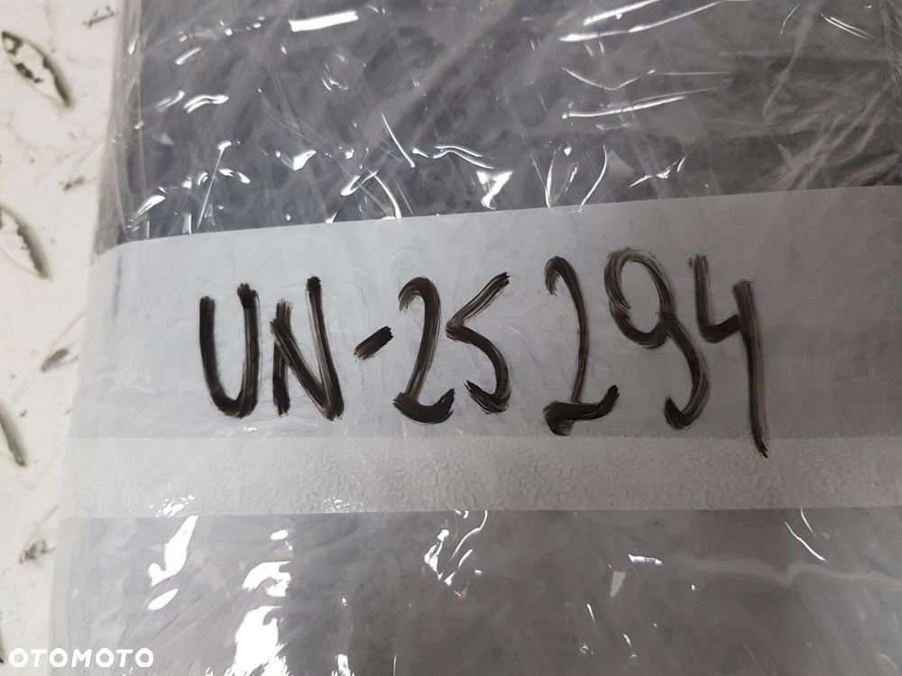 ŁADNA LISTWA DRZWI LEWY TYŁ LEWA TYLNA  AUDI Q2 S-LINE 81A 16-25 81A853969A KOLOR LZ7S - 6