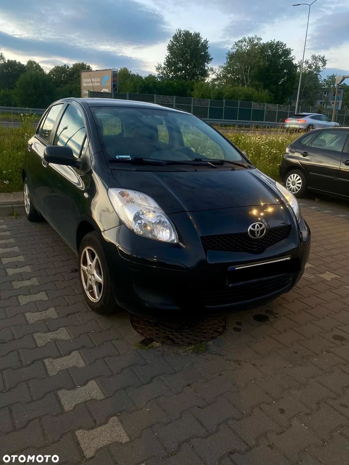 Toyota Yaris 1.0 Luna - 1