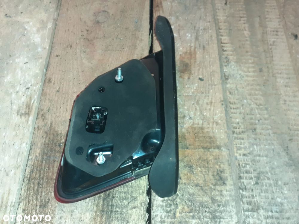 Mercedes E W207 Lift Lampa Tylna Lewa w Klape - 2