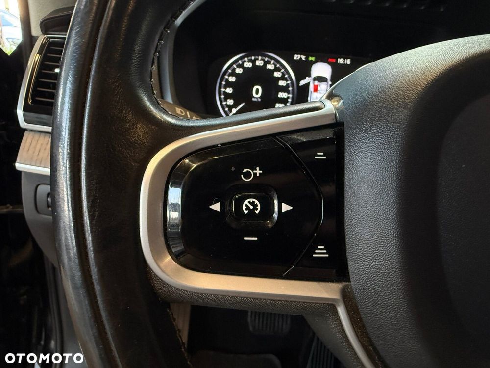 Volvo XC 90 - 36