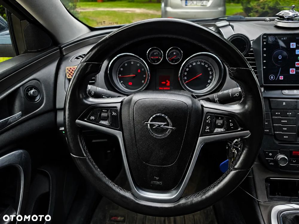 Opel Insignia 1.8 - 10