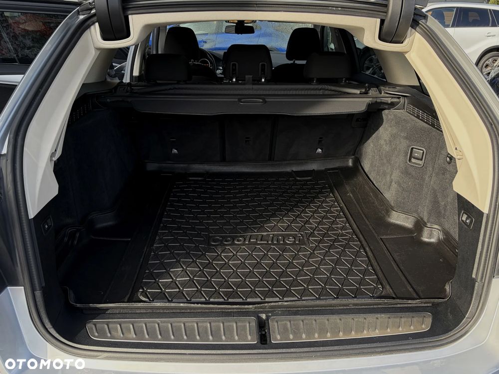 BMW Seria 5 520d - 38