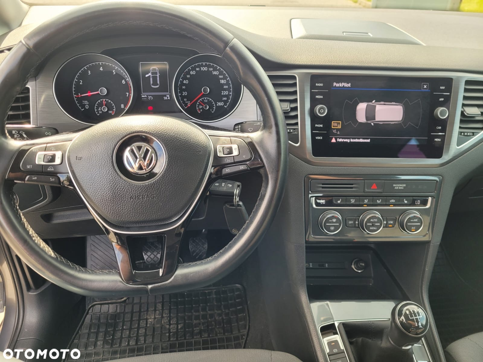 Volkswagen Golf Sportsvan VII SV 1.2 TSI BMT Start - 14