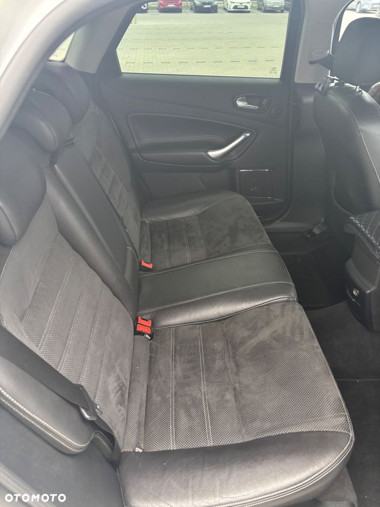 Ford Mondeo - 17