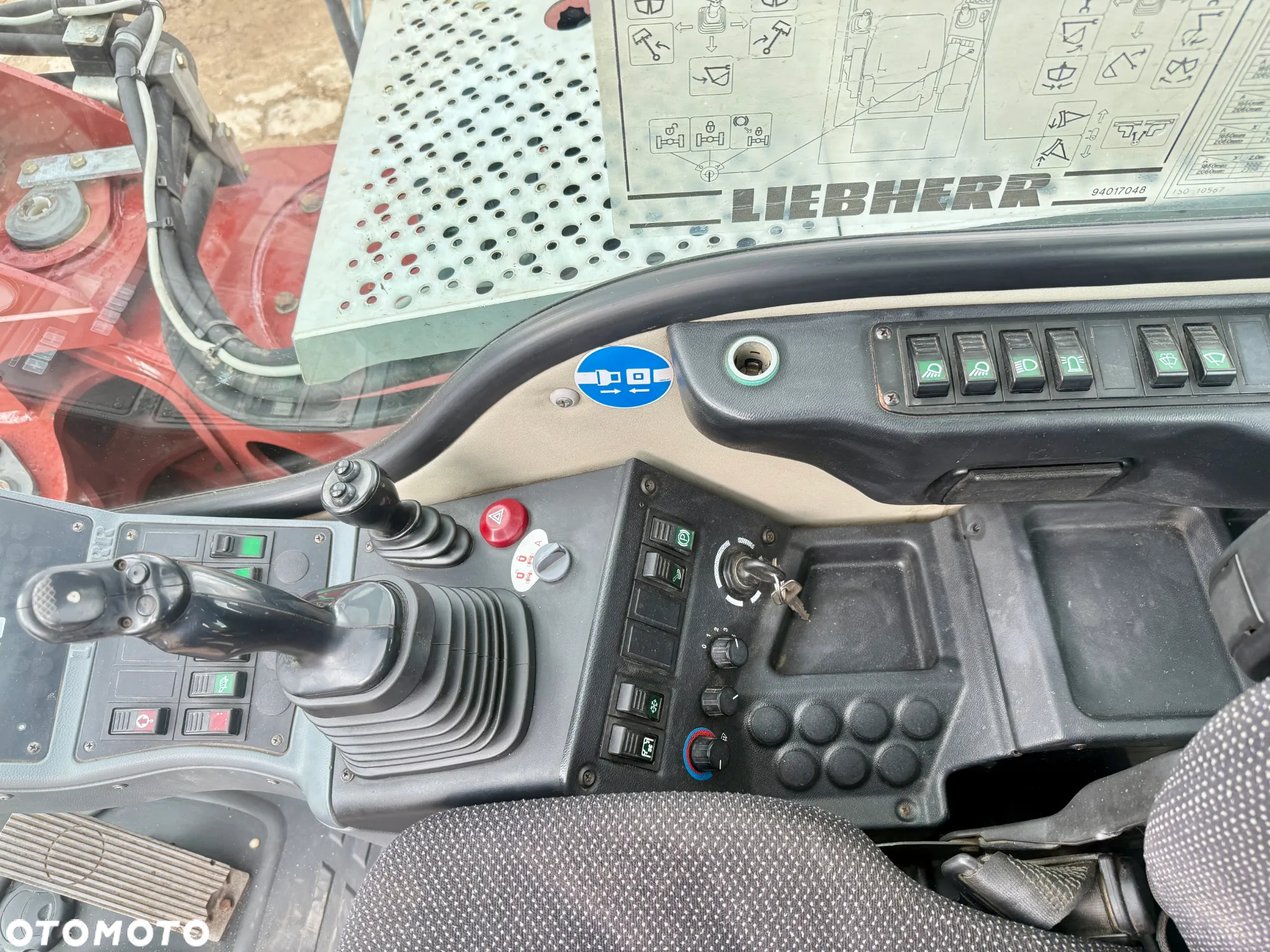 Liebherr koparka kołowa A311 + głowica ROTOTILT, dzielony pług , 13 ton - 19