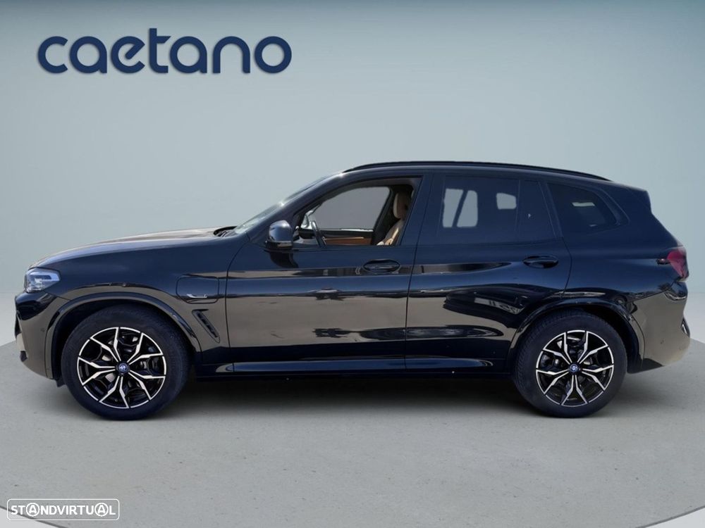 BMW X3 30 e xDrive Pack M — fotografia 4