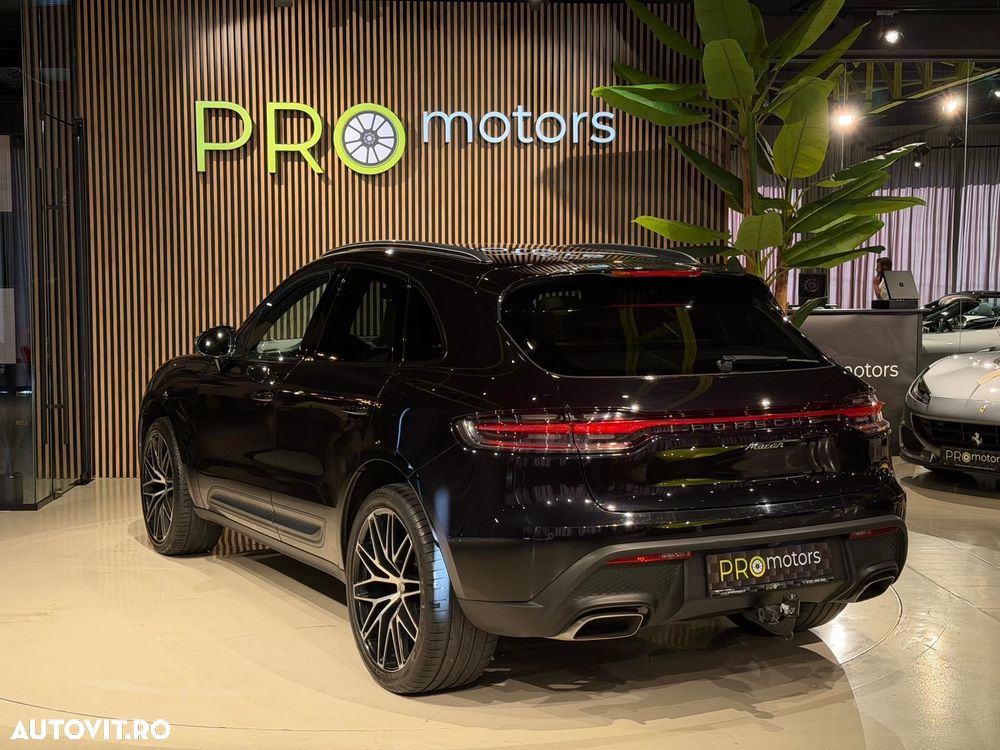 Porsche Macan - 32
