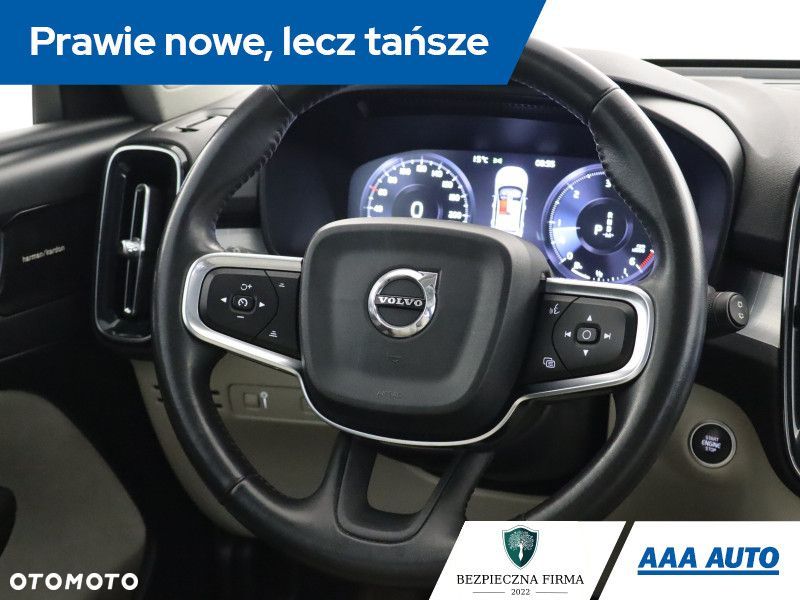 Volvo XC 40 - 24