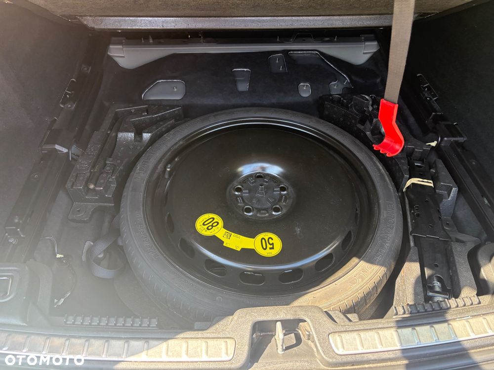 Volvo V60 B3 B Essential - 26