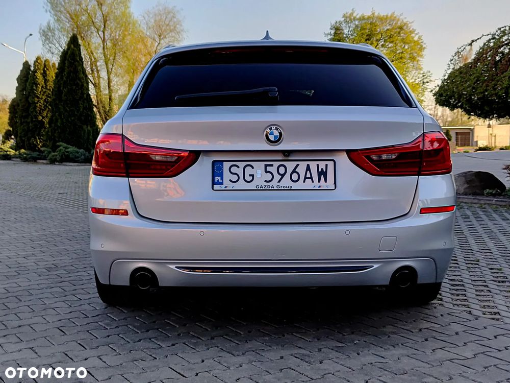 BMW Seria 5 520d Sport Line sport - 36