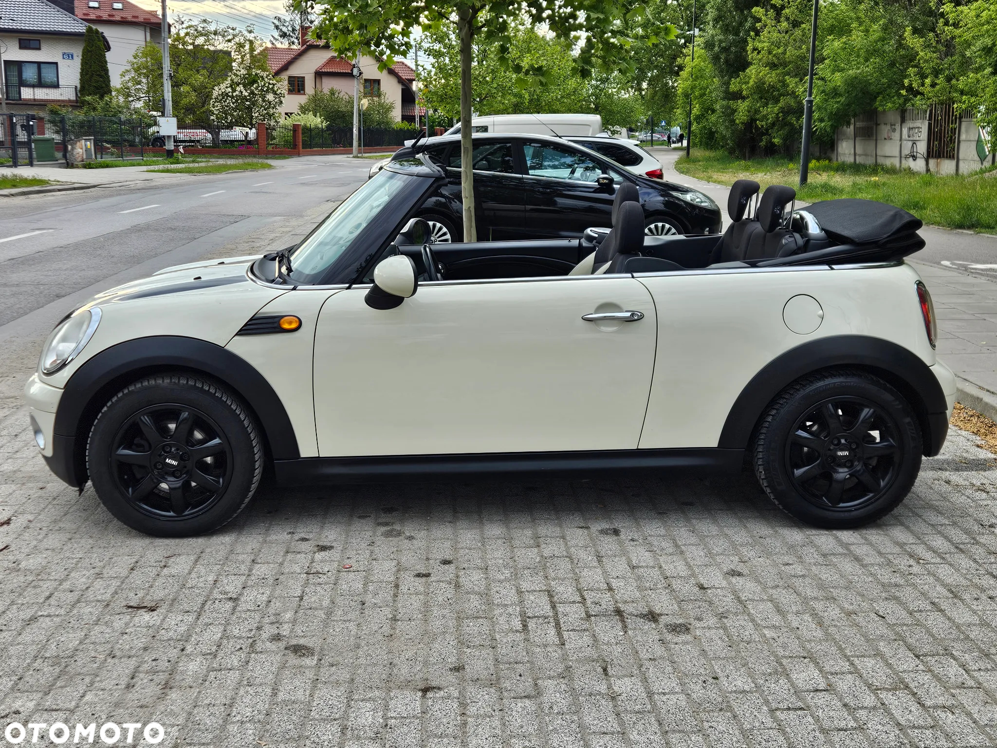 MINI Cooper Cabrio - 31