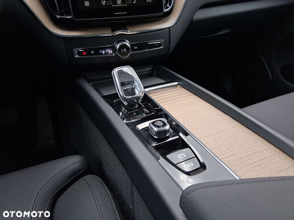 Volvo XC 60 - 14