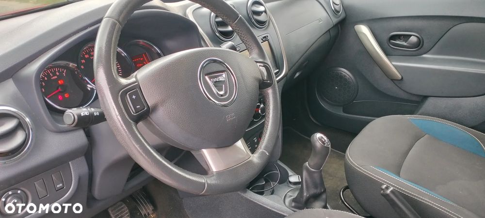 Dacia Logan 0.9 TCe SL Celebration S&S EU6 - 38