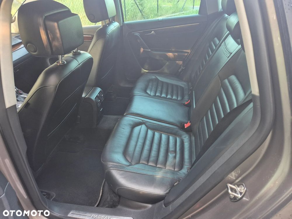 Volkswagen Passat 2.0 TDI 4Mot Highline DSG - 7
