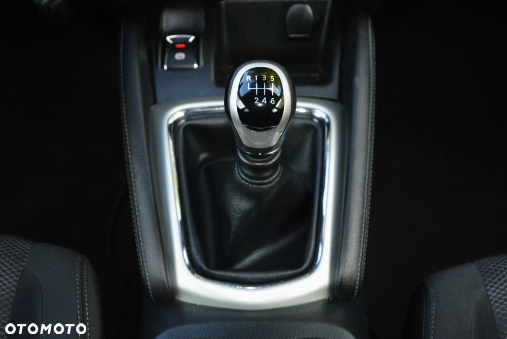 Nissan Qashqai - 26