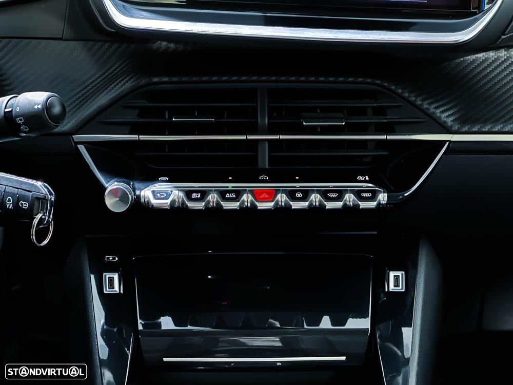 Peugeot 208 1.2 Hybrid Allure e-DCS6 - 23