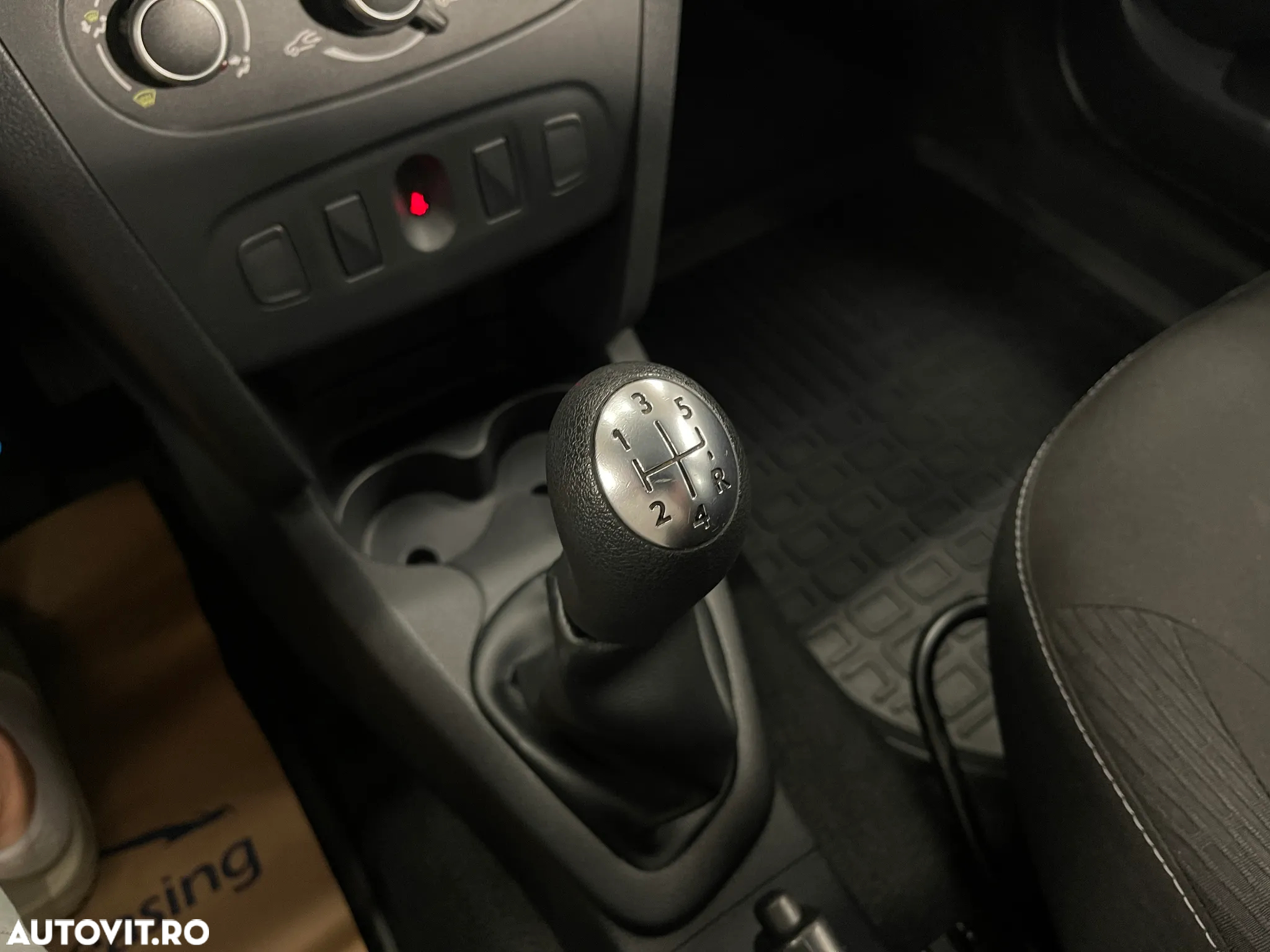 Dacia Logan MCV 1.5 dCi Laureate - 16