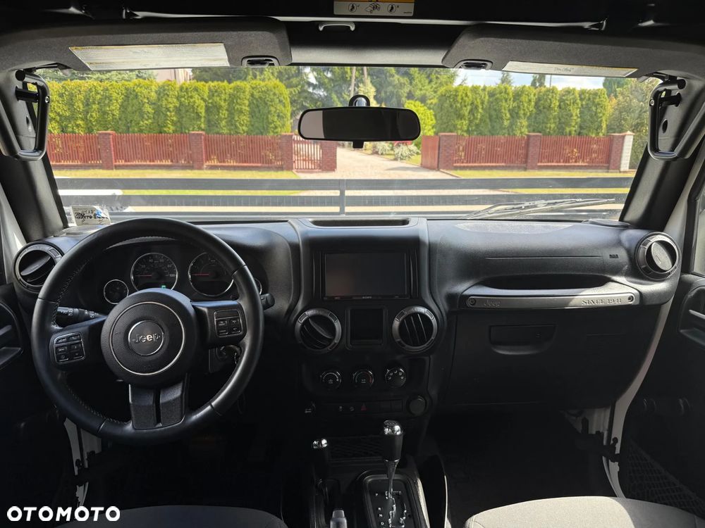 Jeep Wrangler 3.6 Unlim X - 10
