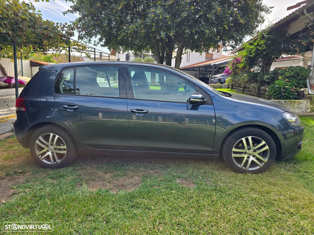 VW Golf 1.6 TDi Confortline - 4