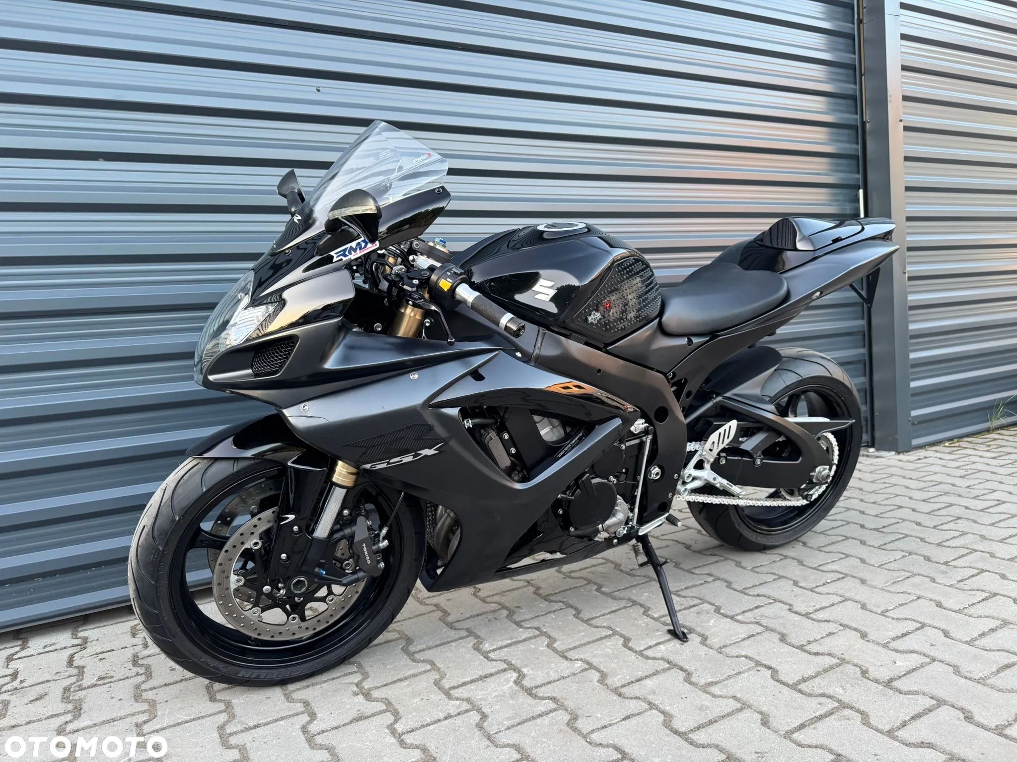 Suzuki GSX-R - 1