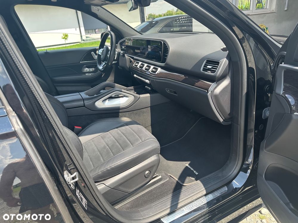 Mercedes-Benz GLE 300 d 4Matic 9G-TRONIC AMG Line - 11