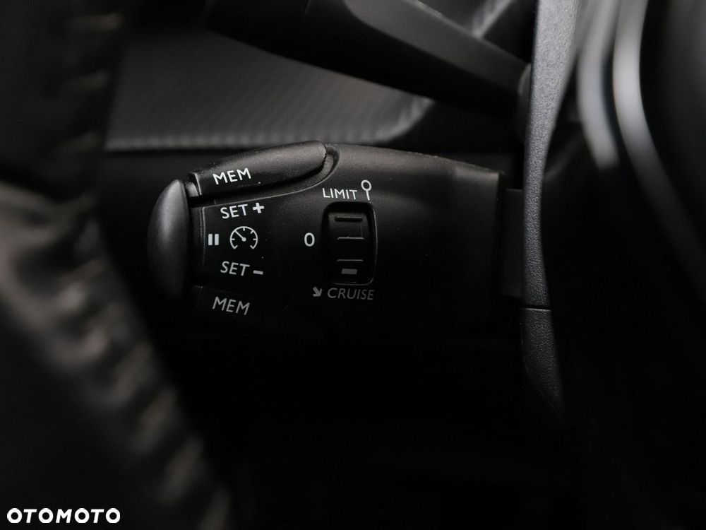 Peugeot 2008 1.2 PureTech Allure S&S - 35