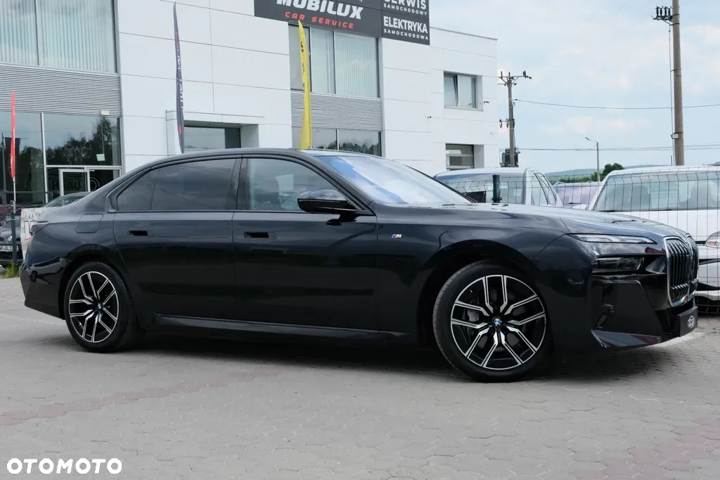 BMW i7 105.7kWh xDrive60 M Sport - 3