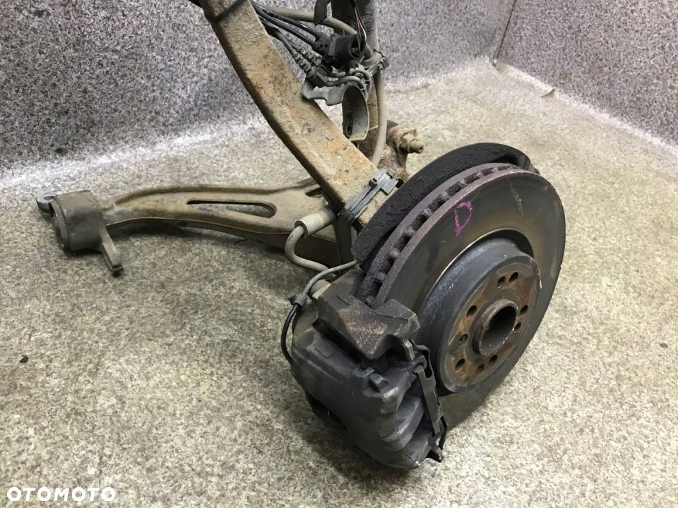 ML W164 kopyto zawieszenie prawy przod 3.0 CDI V6 - 5