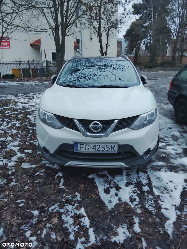 Nissan Qashqai 1.6 DCi N-Connecta EU6 - 1