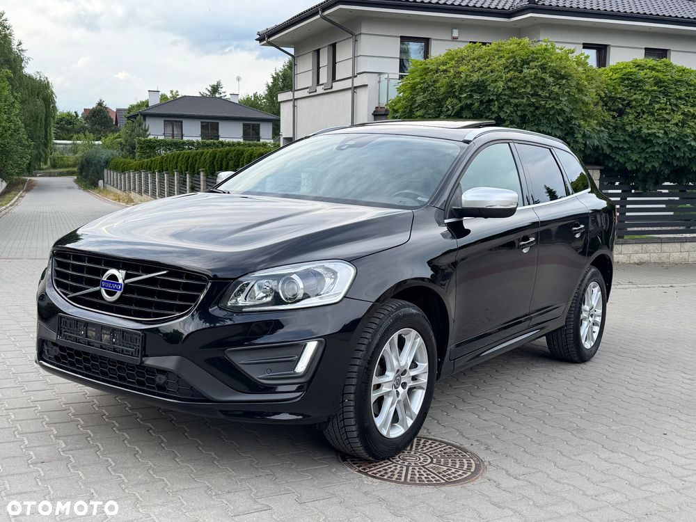 Volvo XC 60 D5 AWD R-Design Kinetic - 2