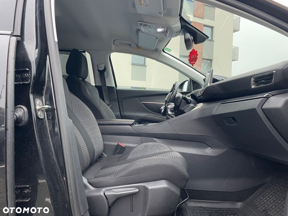 Peugeot 5008 2.0 BlueHDI Allure S&S - 21