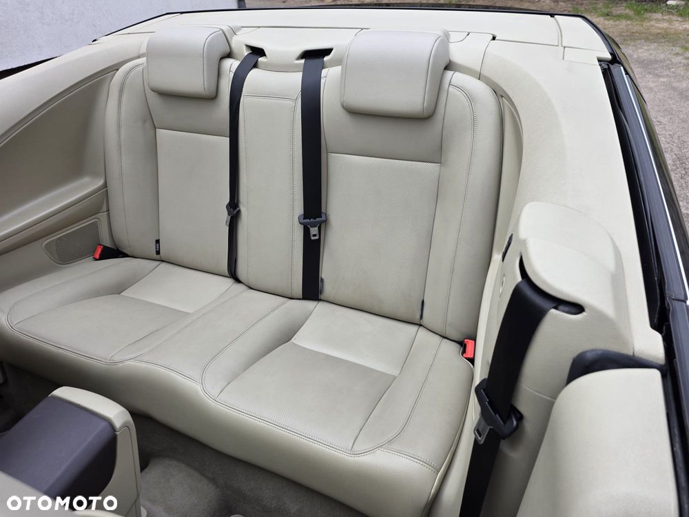 Ford Focus 2.0 16V Titanium - 9