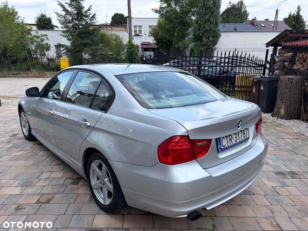 BMW Seria 3 318i - 7