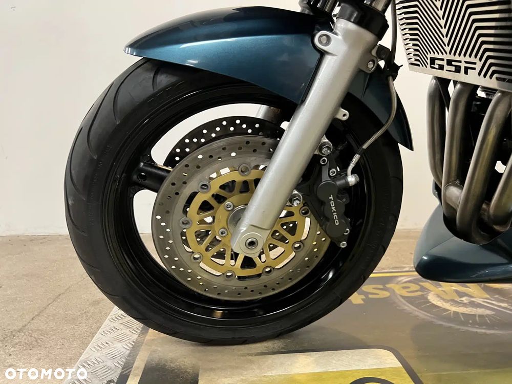 Suzuki Bandit - 25