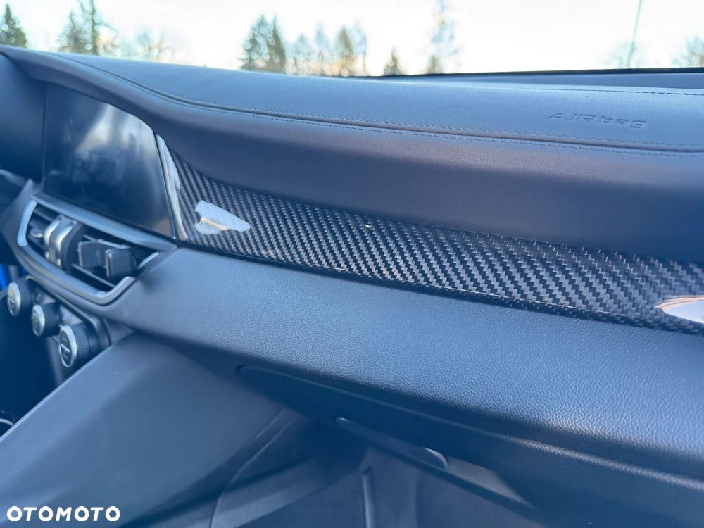 Alfa Romeo Giulia 2.0 Turbo Veloce TI Q4 - 24