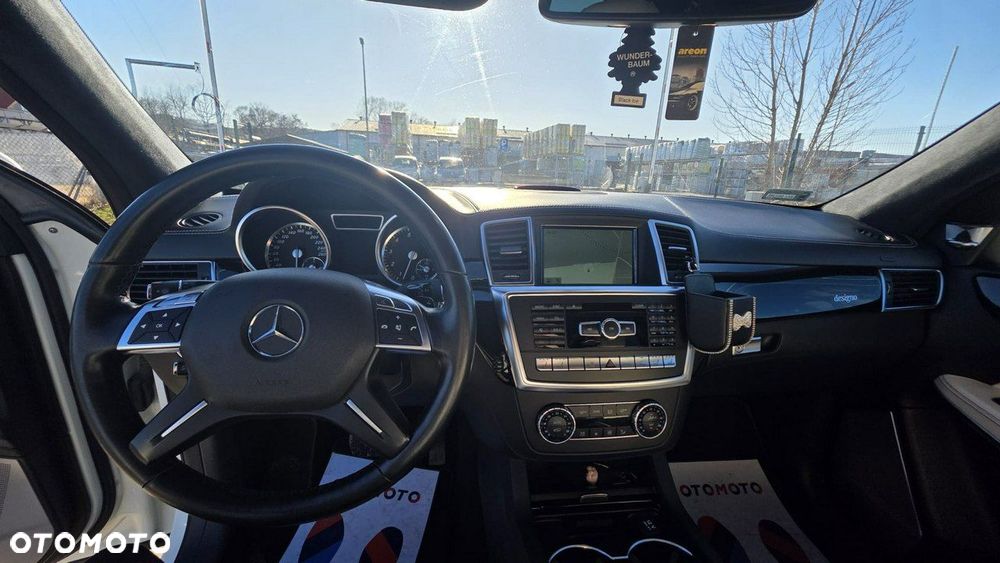 Mercedes-Benz GL - 9