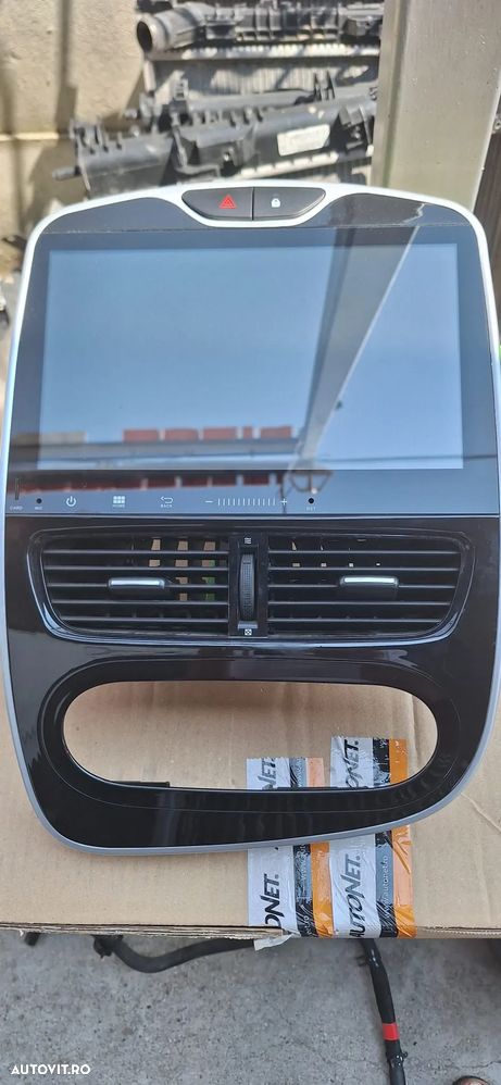 Navigatie Renault Clio 4 cu Android - 3