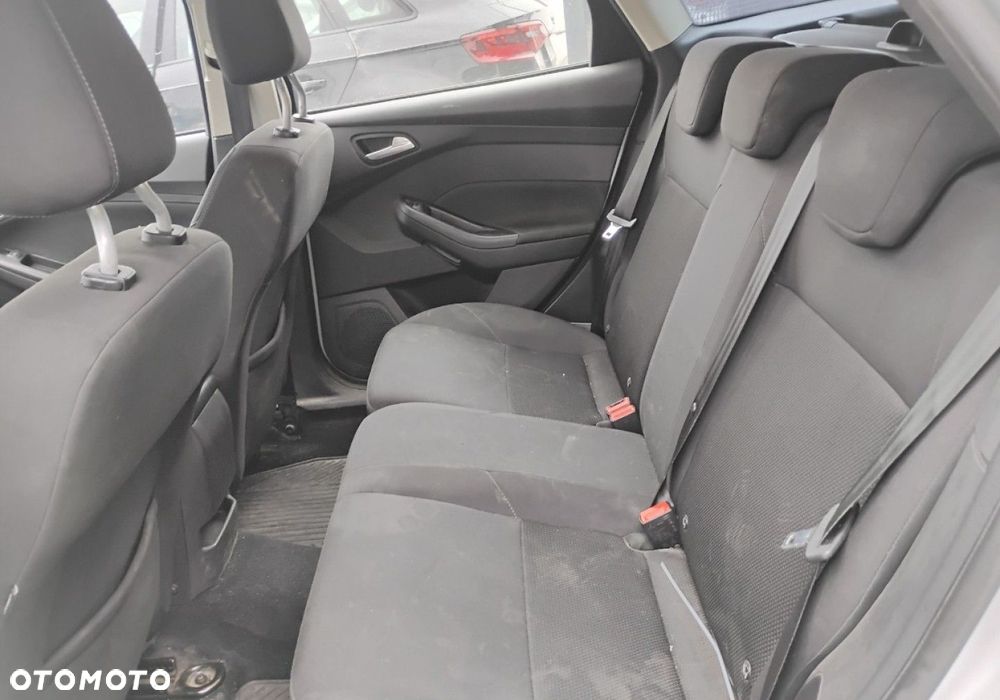 Ford Focus - 10