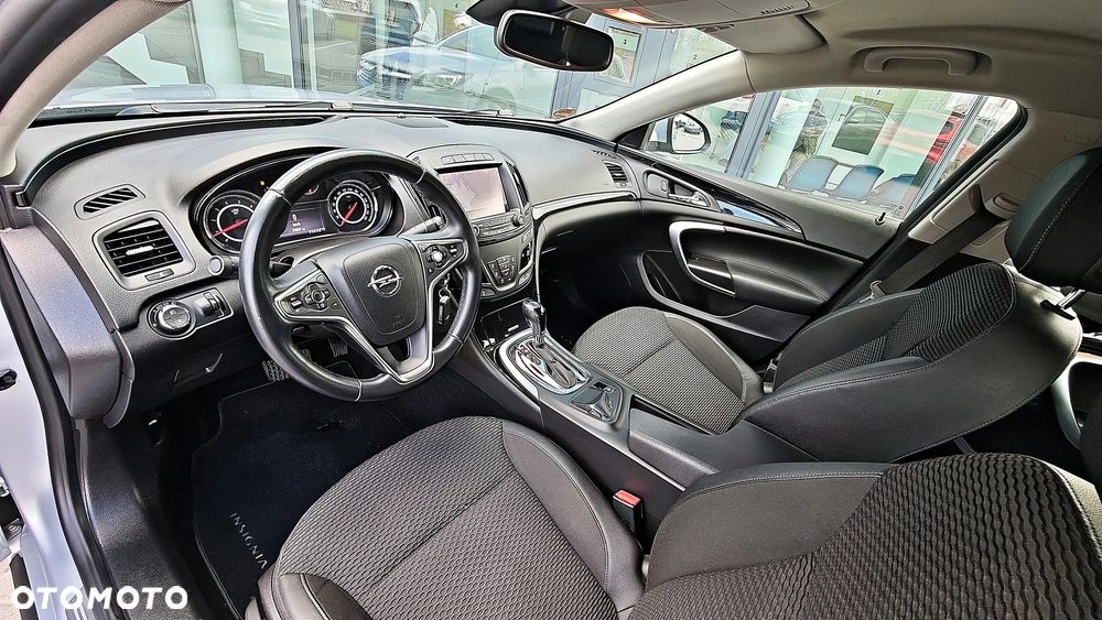 Opel Insignia - 27