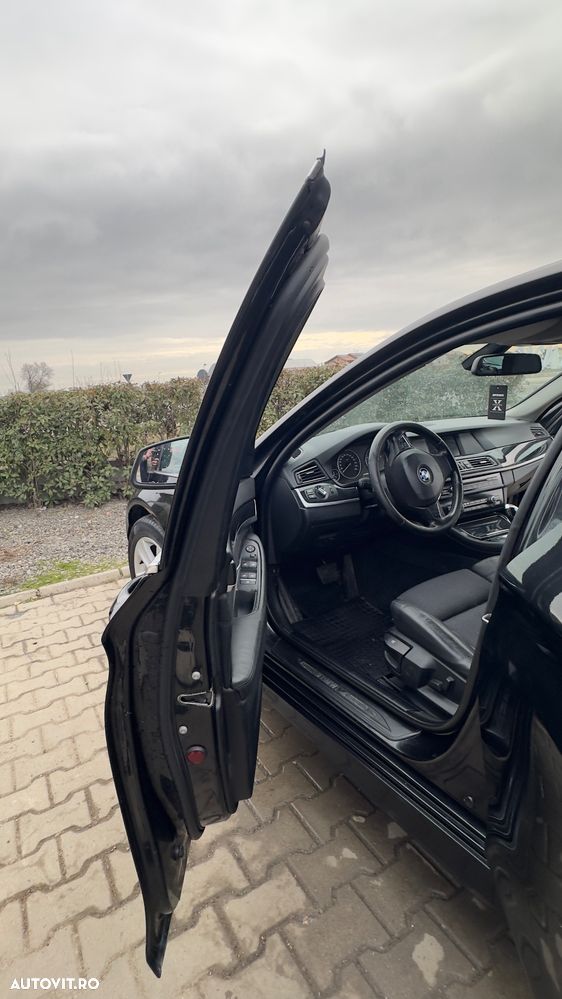 BMW Seria 5 520d - 5