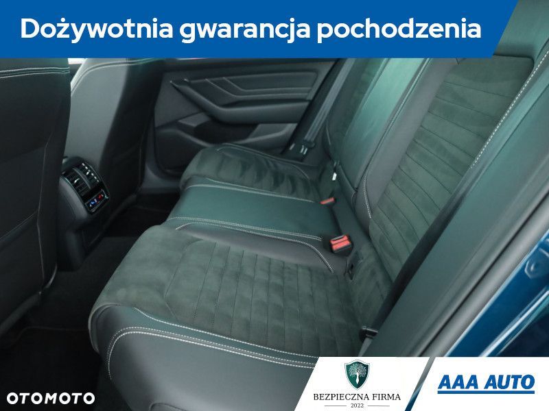 Volkswagen Passat Variant - 12