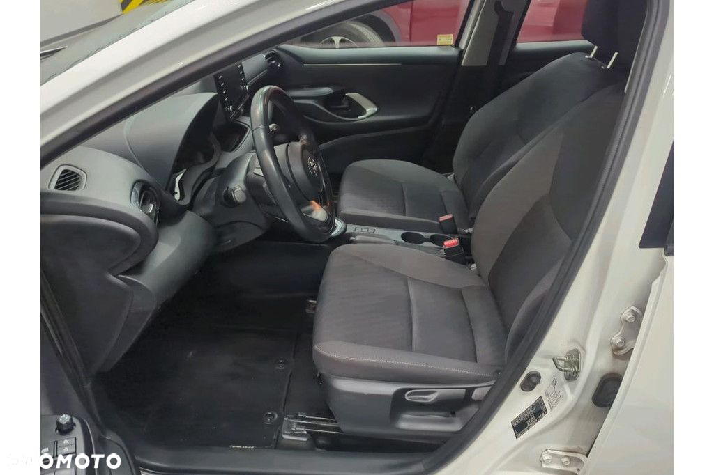 Toyota Yaris 1.0 Comfort - 5