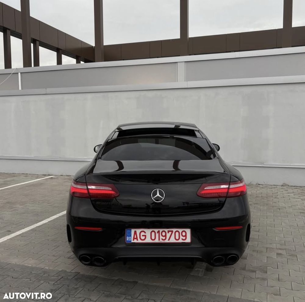 Mercedes-Benz E 200 - 2