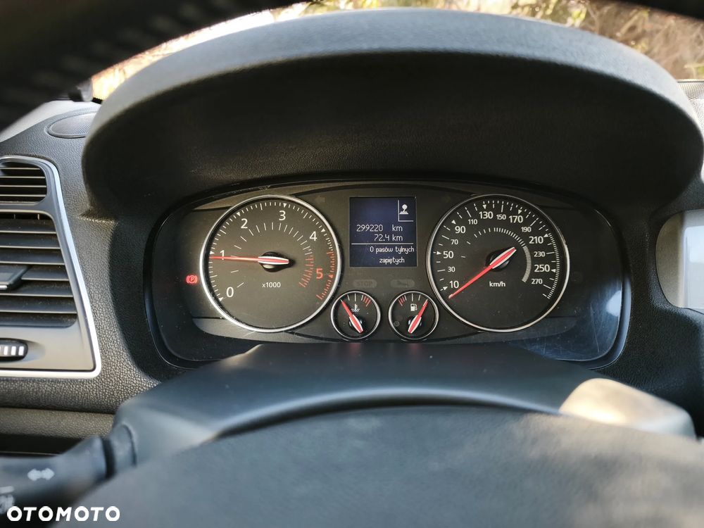 Renault Laguna ver-2-0-dci-black-edition - 14