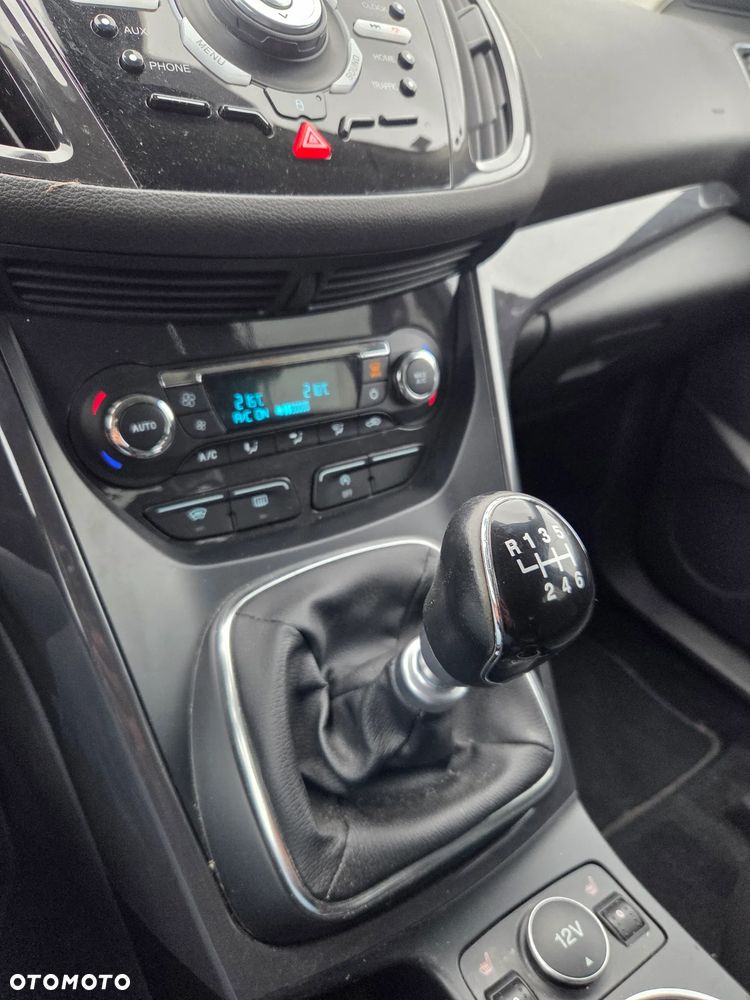 Ford Kuga 1.5 EcoBoost 2x4 Individual - 9